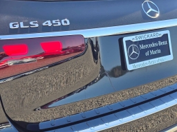 Mercedes-Benz GLS GLS 450 4MATIC SUV 2026