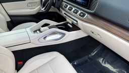 Mercedes-Benz GLS GLS 450 4MATIC SUV 2026