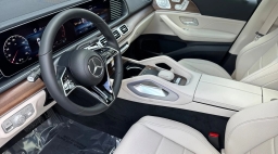 Mercedes-Benz GLS GLS 450 4MATIC SUV 2026