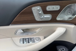Mercedes-Benz GLS GLS 450 4MATIC SUV 2026