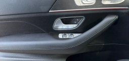 Mercedes-Benz GLS GLS 450 4MATIC SUV 2026