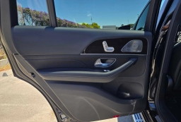 Mercedes-Benz GLS GLS 450 4MATIC SUV 2026