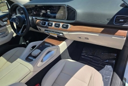 Mercedes-Benz GLS GLS 450 4MATIC SUV 2026