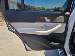 Mercedes-Benz GLS GLS 450 4MATIC SUV 2026