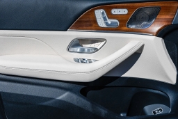 Mercedes-Benz GLS GLS 450 4MATIC SUV 2026