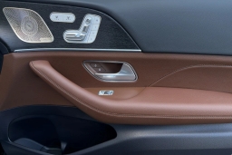Mercedes-Benz GLS GLS 450 4MATIC SUV 2026