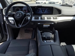 Mercedes-Benz GLS GLS 450 4MATIC SUV 2026