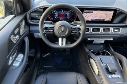 Mercedes-Benz GLS GLS 450 4MATIC SUV 2026