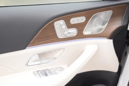Mercedes-Benz GLS GLS 450 4MATIC SUV 2026