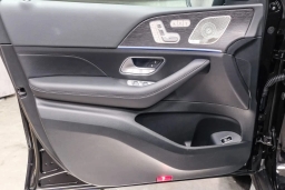 Mercedes-Benz GLS GLS 450 4MATIC SUV 2026