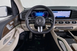 Mercedes-Benz GLS GLS 450 4MATIC SUV 2026