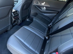 Mercedes-Benz GLS GLS 450 4MATIC SUV 2026
