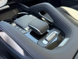 Mercedes-Benz GLS GLS 450 4MATIC SUV 2026