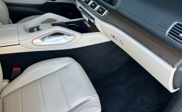 Mercedes-Benz GLS GLS 450 4MATIC SUV 2026