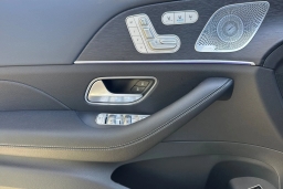 Mercedes-Benz GLS GLS 450 4MATIC SUV 2026