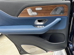 Mercedes-Benz GLS Maybach GLS 600 4MATIC SUV 2026