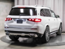 Mercedes-Benz GLS Maybach GLS 600 4MATIC SUV 2026