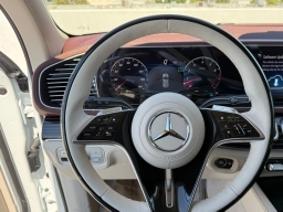 Mercedes-Benz GLS Maybach GLS 600 4MATIC SUV 2026