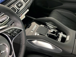 Mercedes-Benz GLS Maybach GLS 600 4MATIC SUV 2026