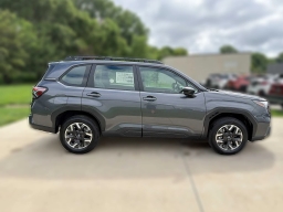 Subaru Forester Base AWD 2026
