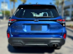 Subaru Forester Base AWD 2026
