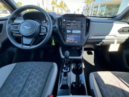 Subaru Forester Base AWD 2026