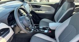 Subaru Forester Base AWD 2026