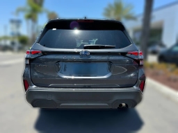 Subaru Forester Premium AWD 2026
