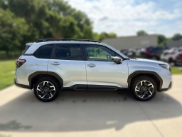 Subaru Forester Limited AWD 2026