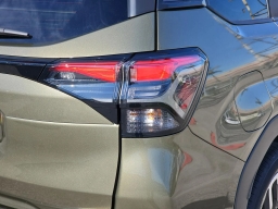 Subaru Forester Limited AWD 2026