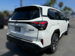 Subaru Forester Touring AWD 2026