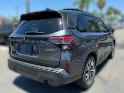 Subaru Forester Touring Hybrid AWD 2026
