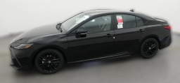 Toyota Camry SE (Natl) 2026