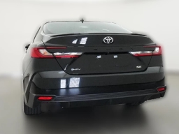 Toyota Camry SE (Natl) 2026