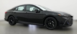 Toyota Camry SE (Natl) 2026