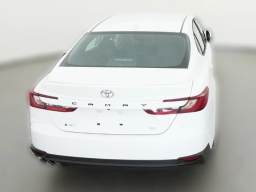 Toyota Camry SE (Natl) 2026