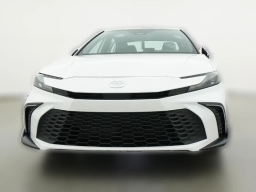 Toyota Camry SE (Natl) 2026