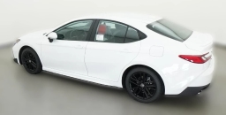 Toyota Camry SE (Natl) 2026
