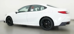 Toyota Camry SE (Natl) 2026