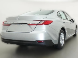 Toyota Camry LE (Natl) 2026