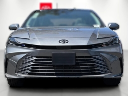 Toyota Camry XLE (Natl) 2026