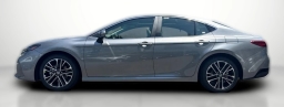 Toyota Camry XLE (Natl) 2026