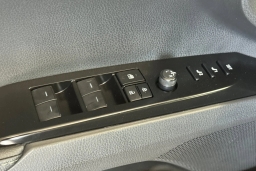Toyota Camry XLE (Natl) 2026