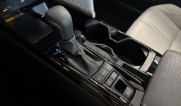 Toyota Camry XLE (Natl) 2026