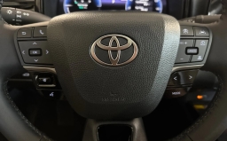 Toyota Camry XLE (Natl) 2026