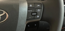 Toyota Camry XLE (Natl) 2026