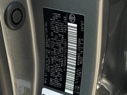 Toyota Camry XLE (Natl) 2026