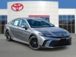 Toyota Camry SE (Natl) 2026
