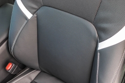 Toyota Camry SE (Natl) 2026