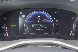 Toyota Camry SE (Natl) 2026